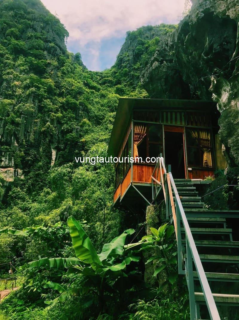 Chez Beo Homestay: Bungalow nhà gỗ trên vách núi cực đẹp