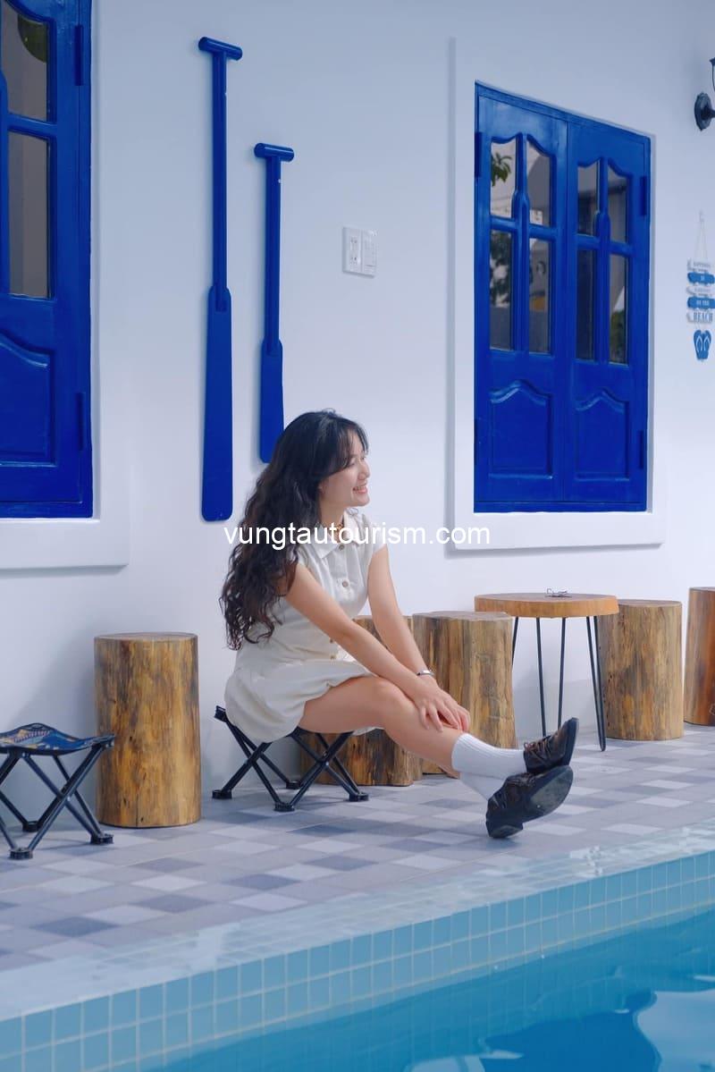 Cô Bông Homestay Phước Hải: Thiên đường Santorini giữa làng chài
