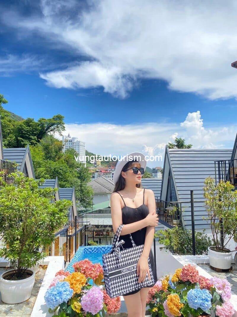 CuDen Homestay Tam Đảo: Vị trí trung tâm, có hồ bơi và khu BBQ