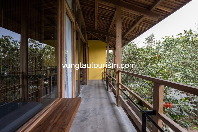 Hachi Homestay & Spa Huế: Căn nhà gỗ sang trọng có hồ bơi