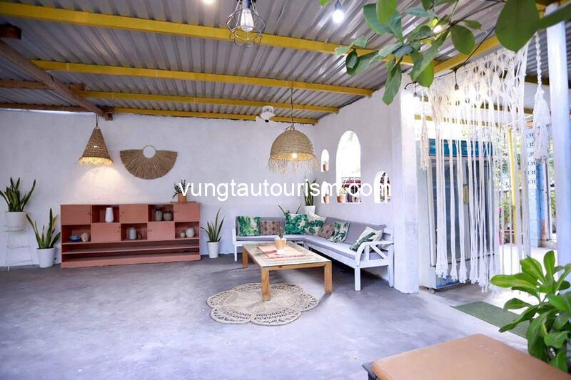 Homestay Eva Hut Mũi Né: Chốn nghỉ có quán cafe bar view biển