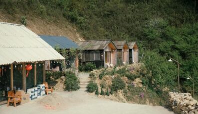 Nhà Mer Homestay Tà Xùa: 9 căn bungalow nhà gỗ view săn mây