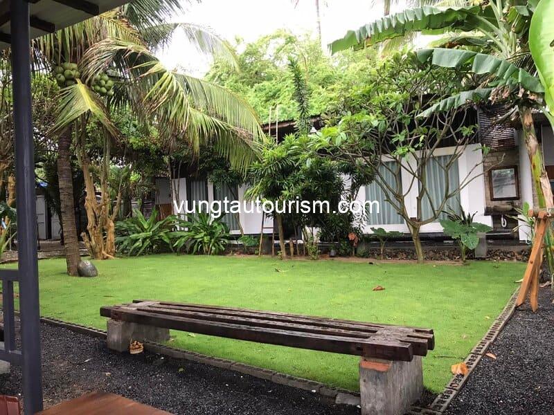 Rock Bay Mũi Né Homestay: Vị trí đắc địa ngay bên bờ biển