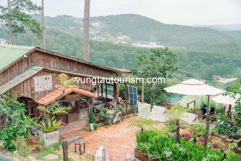 Tổ Chim Homestay Đà Lạt: Căn nhà gỗ giữa lưng chừng đồi