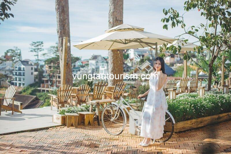 Tổ Chim Homestay Đà Lạt: Căn nhà gỗ giữa lưng chừng đồi