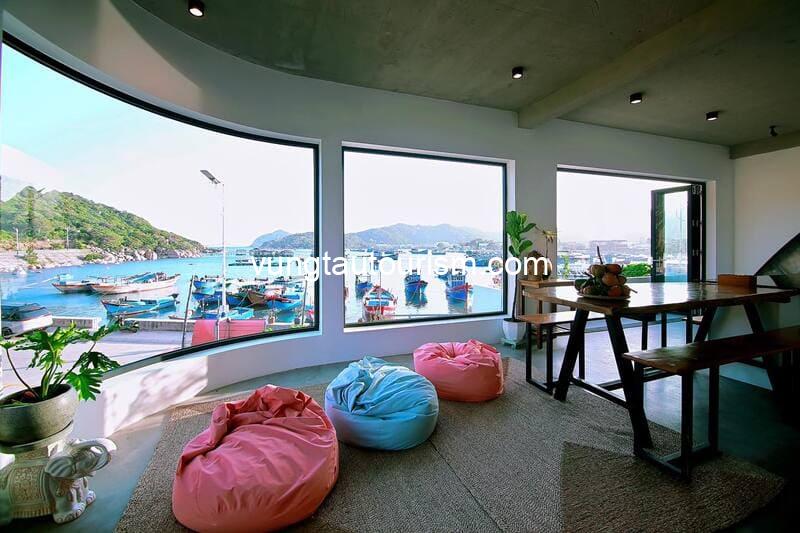 Chành Rành Homestay: view vịnh biển và làng chài ở Vĩnh Hy