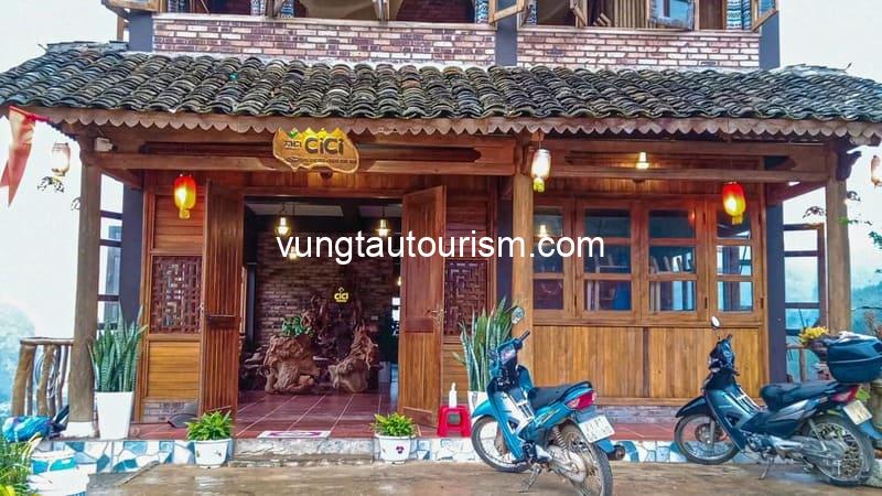CiCi Homestay Đồng Văn: View ngắm núi cao nguyên đá rất đẹp