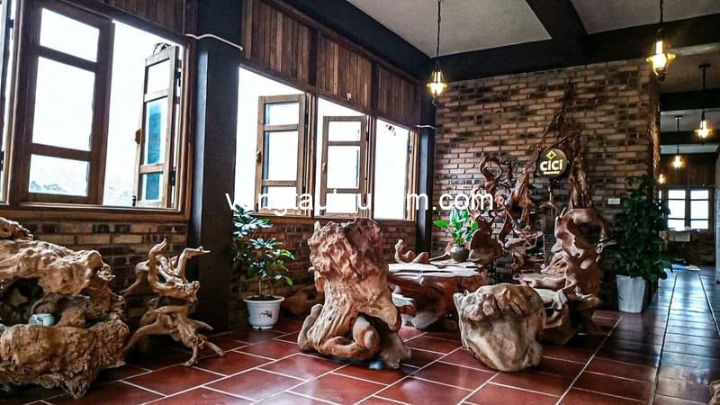 CiCi Homestay Đồng Văn: View ngắm núi cao nguyên đá rất đẹp