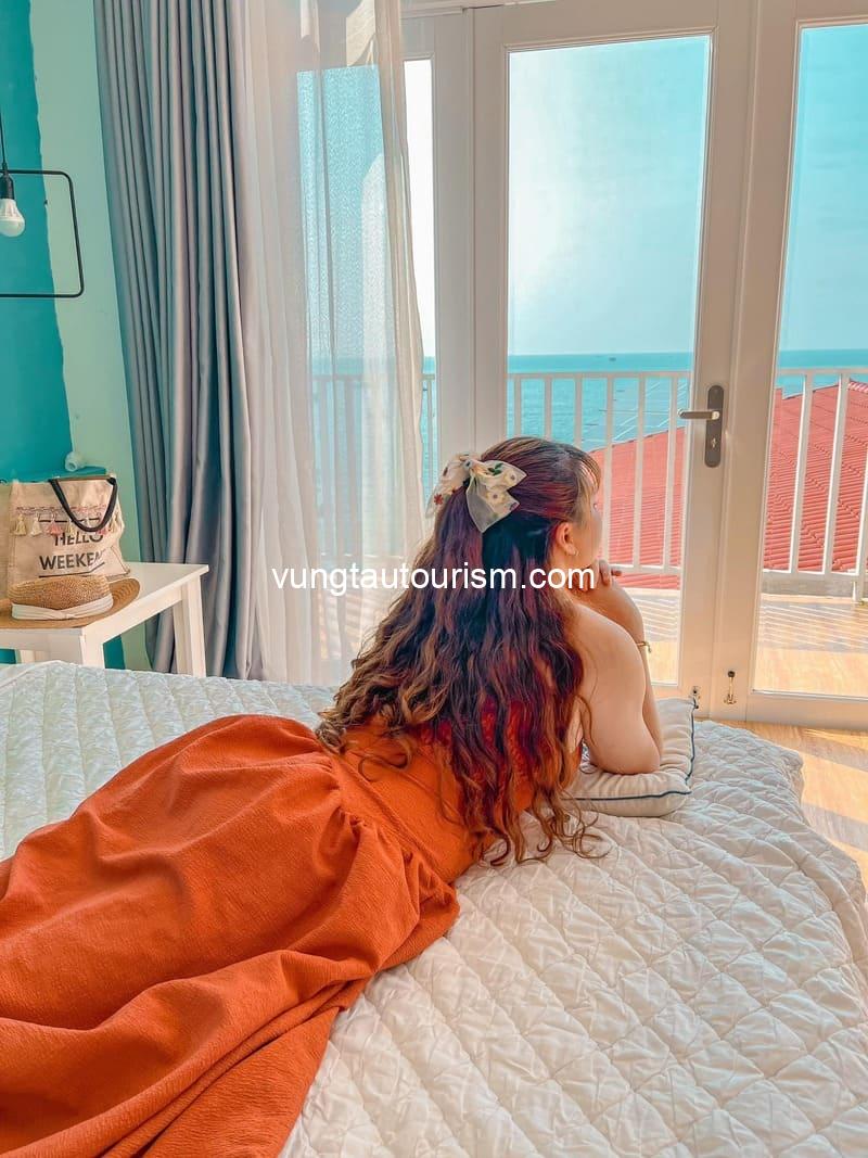Homestay Beach Hòn Sơn: phòng nghỉ view biển nhiều góc sống ảo