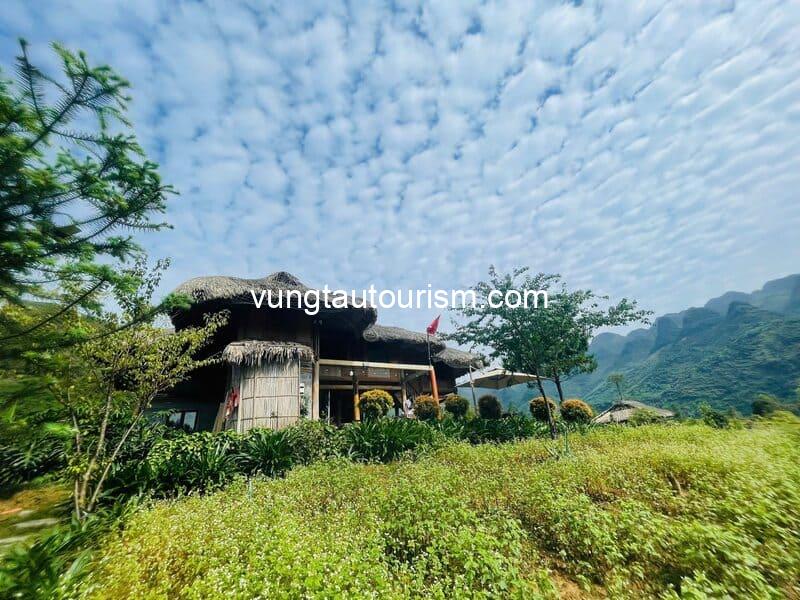Tớ Dày Du Già Village: Khu bungalow sang trọng view núi rừng